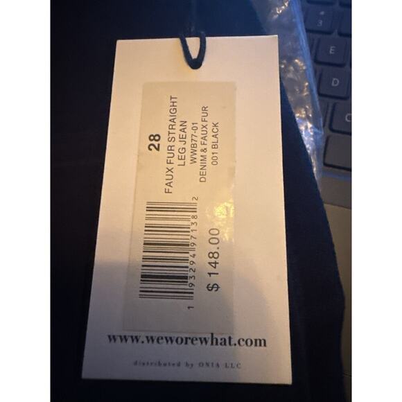 WeWoreWhat Faux Fur Cuff Straight Leg Jeans Black Size 28 NWT $148 Onia Rare - Picture 7 of 7